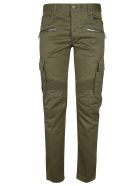 Balmain Slim Fit Logo Patch Cargo Pants Balmain Slim Fit Logo Patch Cargo Pants - Kaki