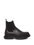 Alexander McQueen Tread Slick Chelsea Ankle Boots In Black Leather Alexander McQueen Tread Slick Chelsea Ankle Boots In Black Leather - Black