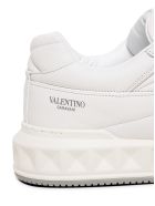 Valentino Garavani White Leather Sneakers With Logo Valentino Garavani White Leather Sneakers With Logo - White