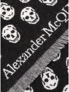 Alexander McQueen Reversible Skull Wool Scarf Alexander McQueen Reversible Skull Wool Scarf - Black
