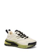 Givenchy Runner Gv1 Sneakers In Leather And Mesh Givenchy Runner Gv1 Sneakers In Leather And Mesh - Beige
