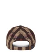 Burberry Cap Burberry Cap - Brown