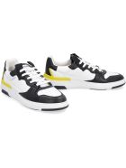 Givenchy Wing Low-top Sneakers Givenchy Wing Low-top Sneakers - White