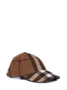 Burberry Cap Burberry Cap - Brown