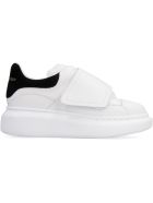 Alexander McQueen Runner Sneakers Alexander McQueen Runner Sneakers - White