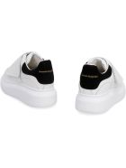 Alexander McQueen Runner Sneakers Alexander McQueen Runner Sneakers - White