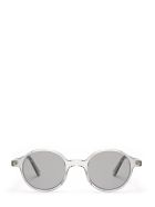 L.G.R. L.g.r. Reunion Crystal Grey Sunglasses L.G.R. L.g.r. Reunion Crystal Grey Sunglasses - Crystal Grey