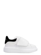 Alexander McQueen Runner Sneakers Alexander McQueen Runner Sneakers - White