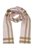 Burberry The Classic Check Cashmere Scarf Burberry The Classic Check Cashmere Scarf - Alabaster