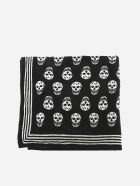 Alexander McQueen All Over Skull Beach Towel Alexander McQueen All Over Skull Beach Towel - Nero