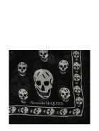 Alexander McQueen Classic Skull Foulard Alexander McQueen Classic Skull Foulard - NERO