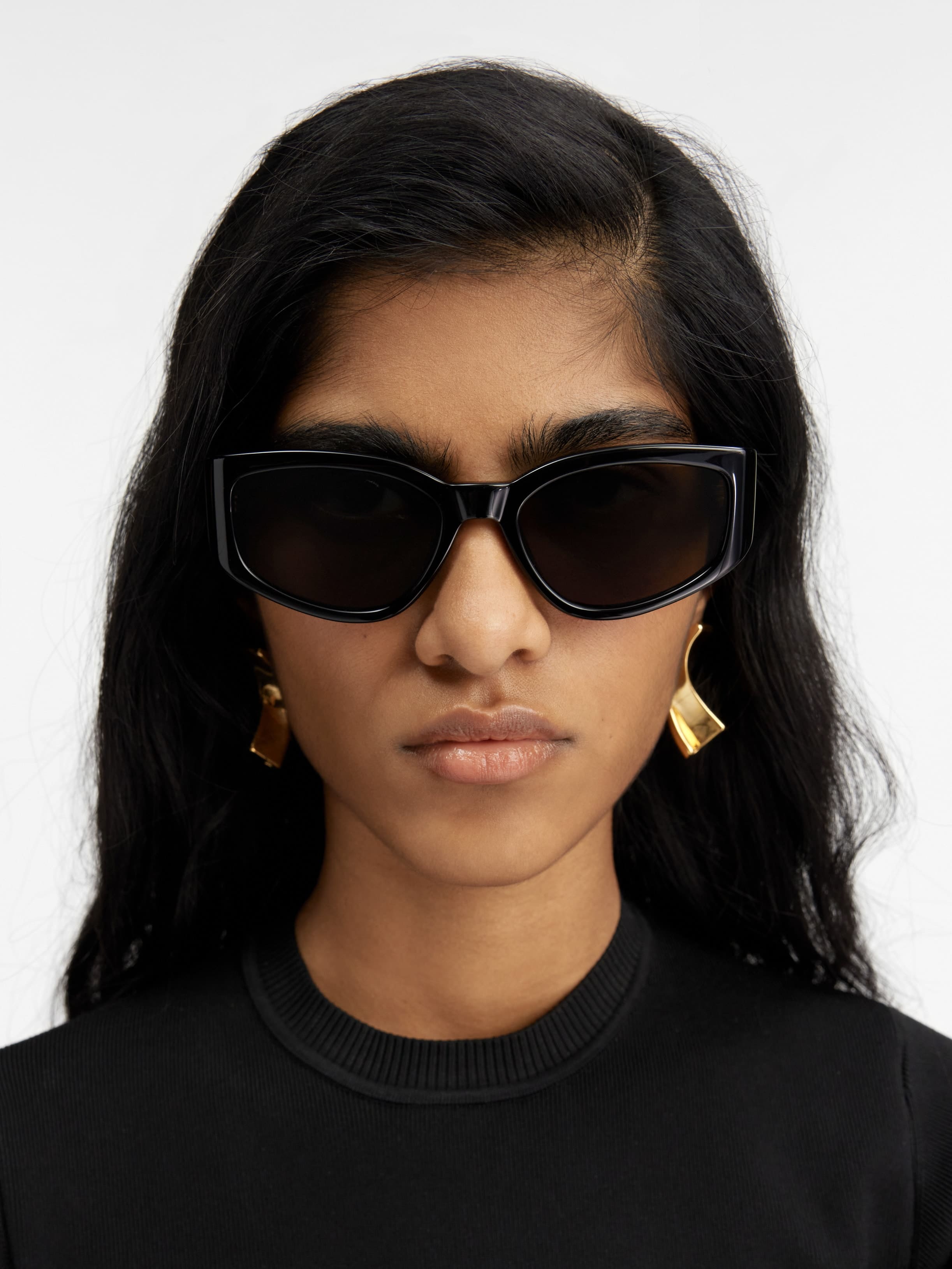【関税&送料込み】Jacquemus Gala Sunglasses Jacquemus Gala - Black Sunglasses | italist