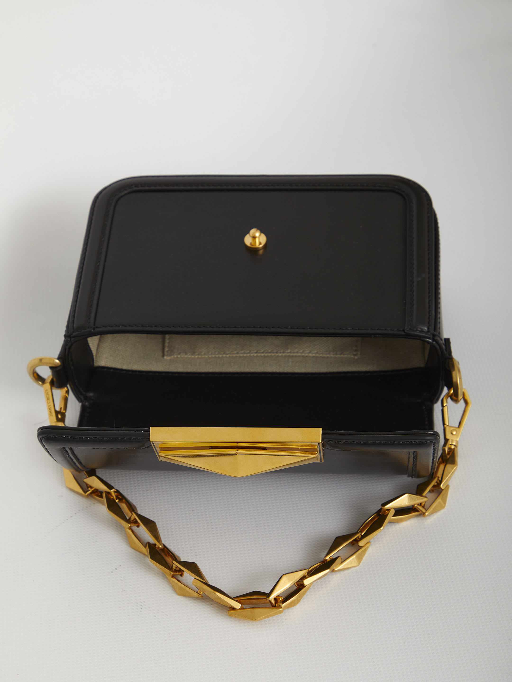 Jimmy Choo ★Diamond Crossbody★韓国セレブ人気 Jimmy Choo Diamond Leather Crossbody Bag | Black | FARFETCH