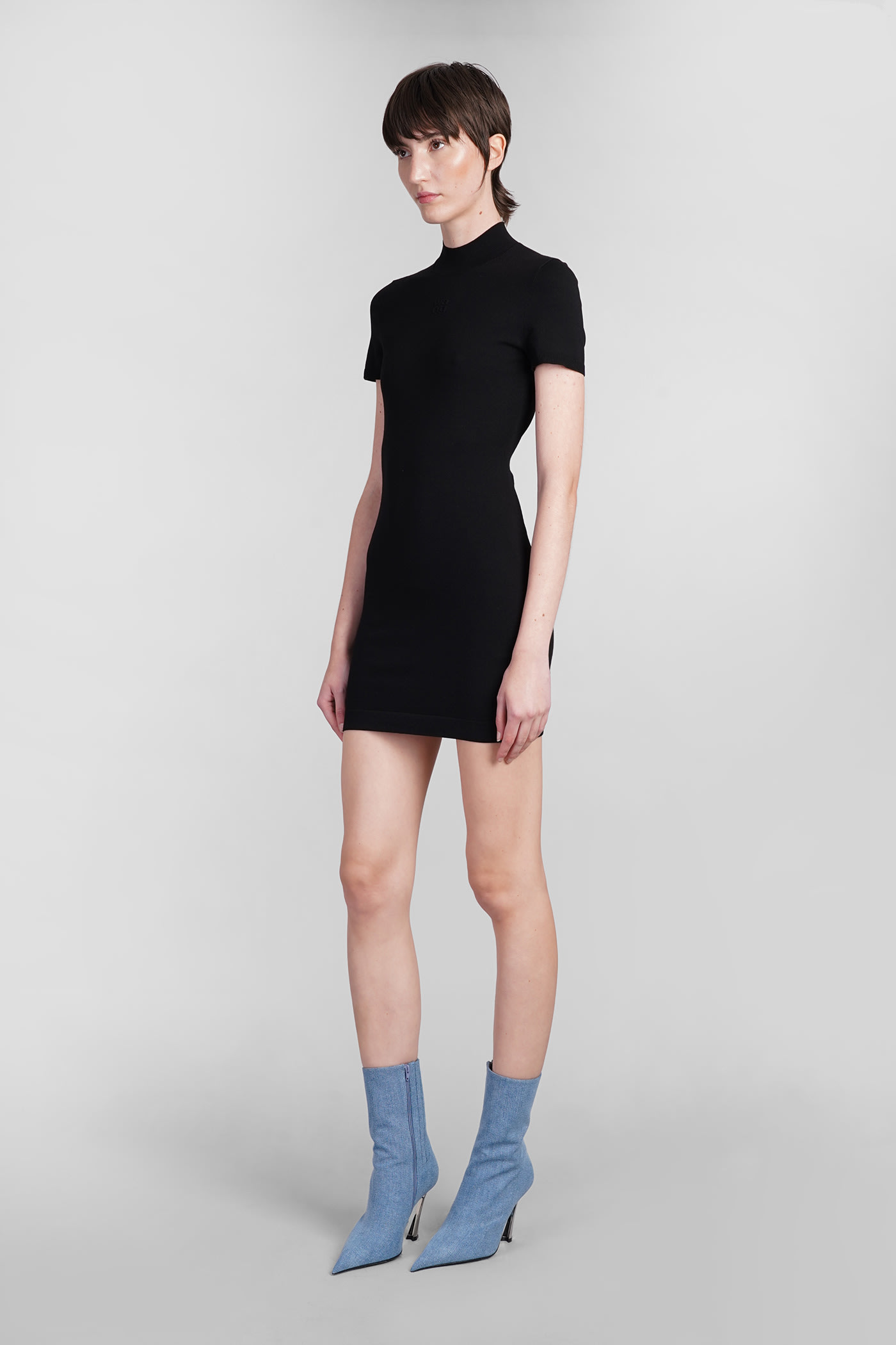 パーティードレス Alexander Wang 4KC3246050 Dresses Mock neck t-shirt dress Alexander Wang logo-embossed mock-neck Dress | Black | FARFETCH