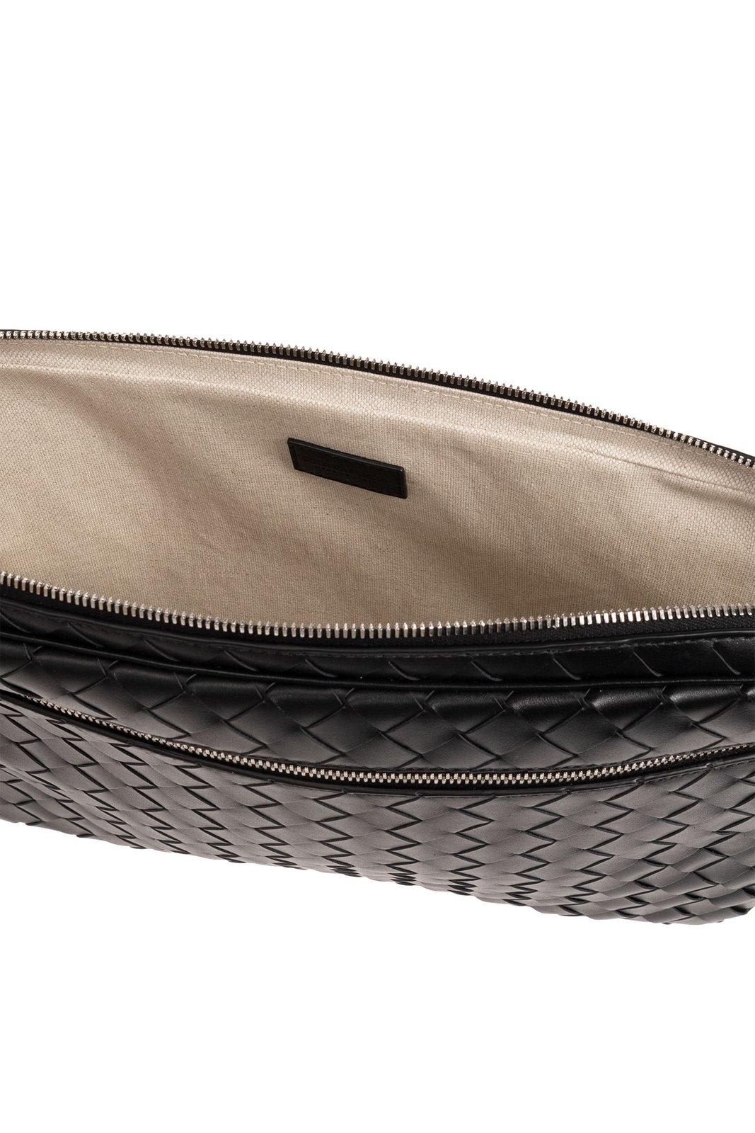 【BOTTEGA VENETA】INTRECCIATO LAPTOP CASE BAG Bottega Veneta Intrecciato Zippered Laptop Case Bag