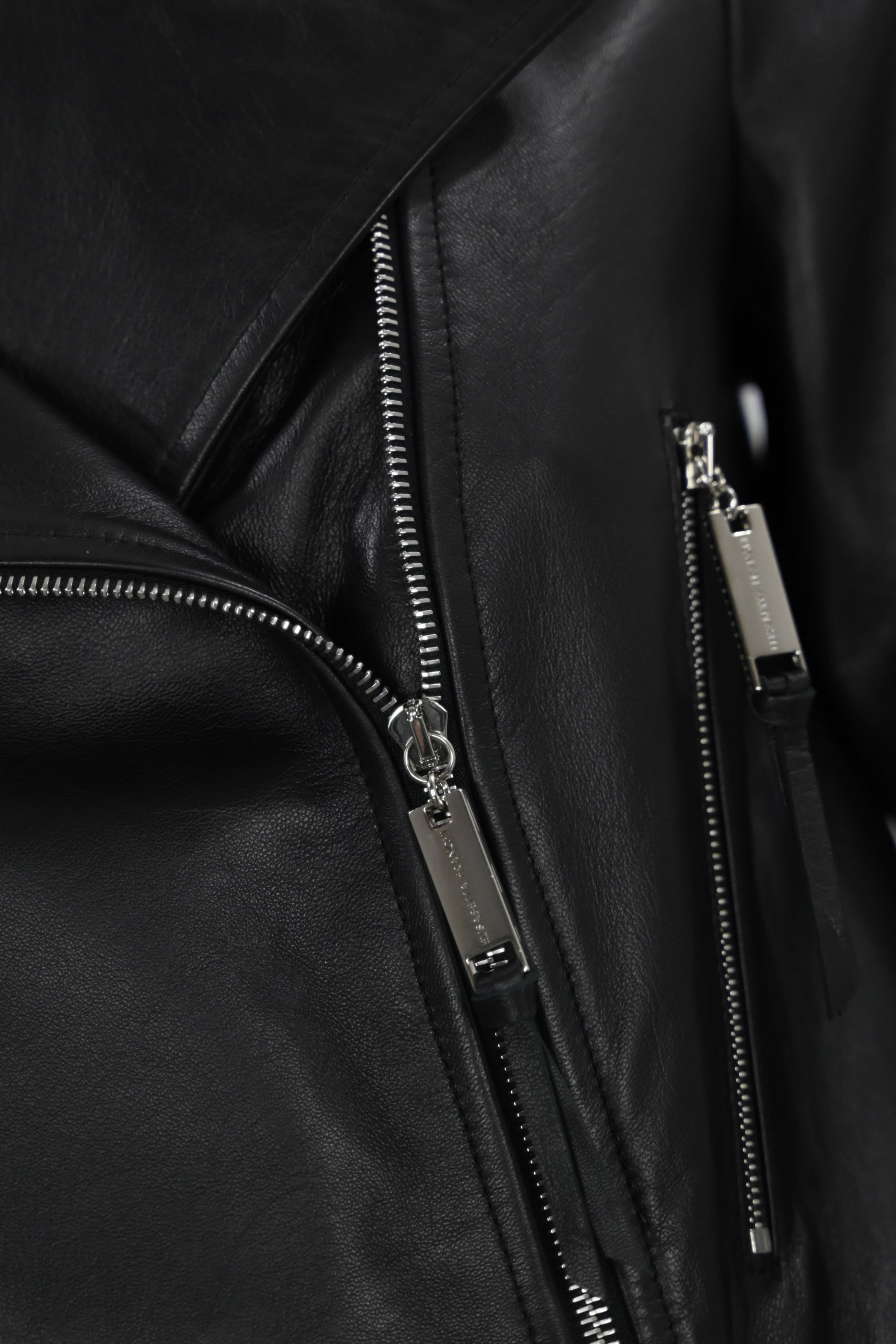 レザージャケット・コート Elisabetta Franchi Leather Biker Jacket Elisabetta Franchi - Belted leather jacket black - The Corner