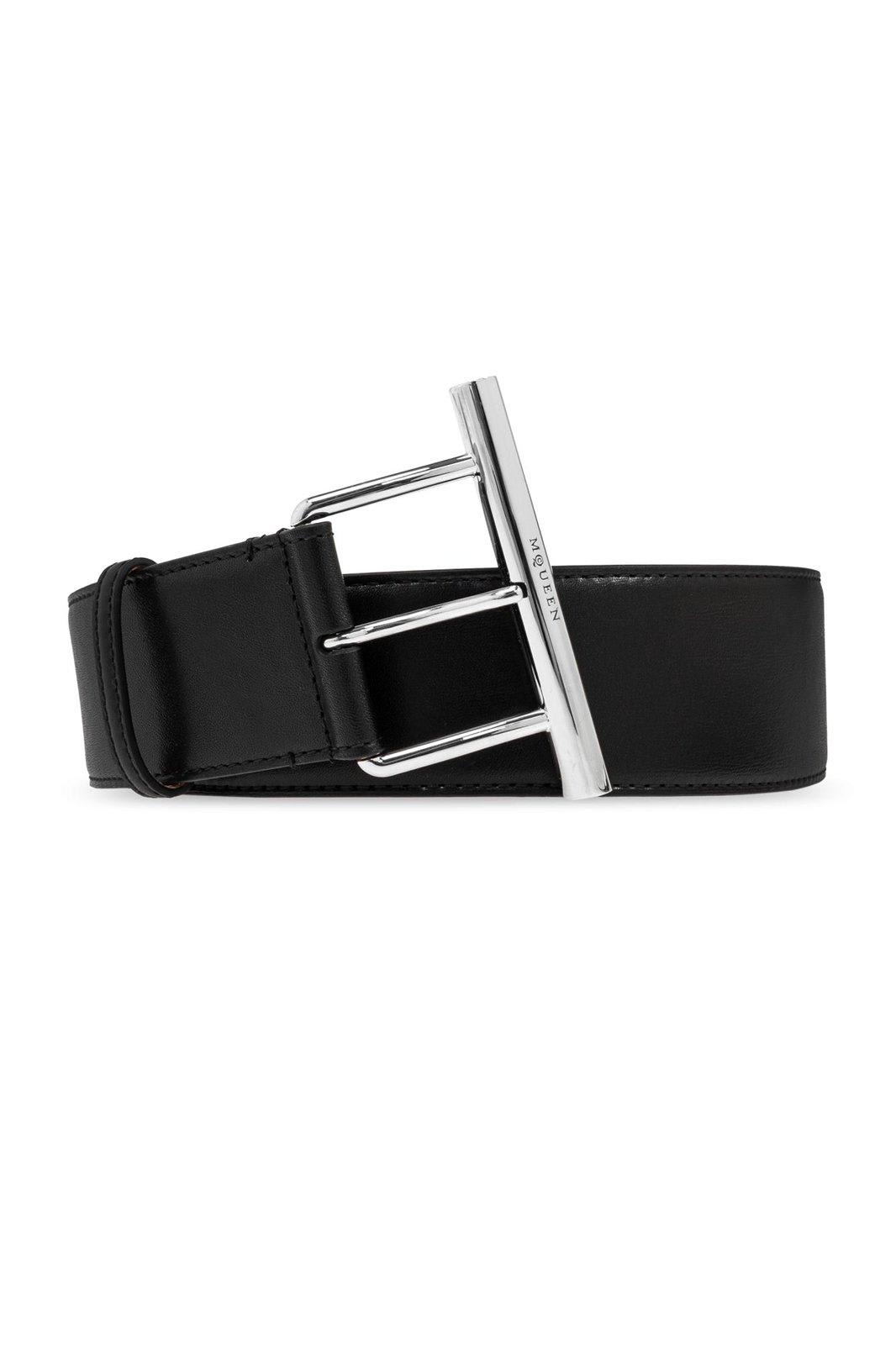 【送料&関税込】Alexander McQueen T-bar Buckled Logo Engrave Alexander McQueen T-bar Buckled Logo Engraved Belt | italist