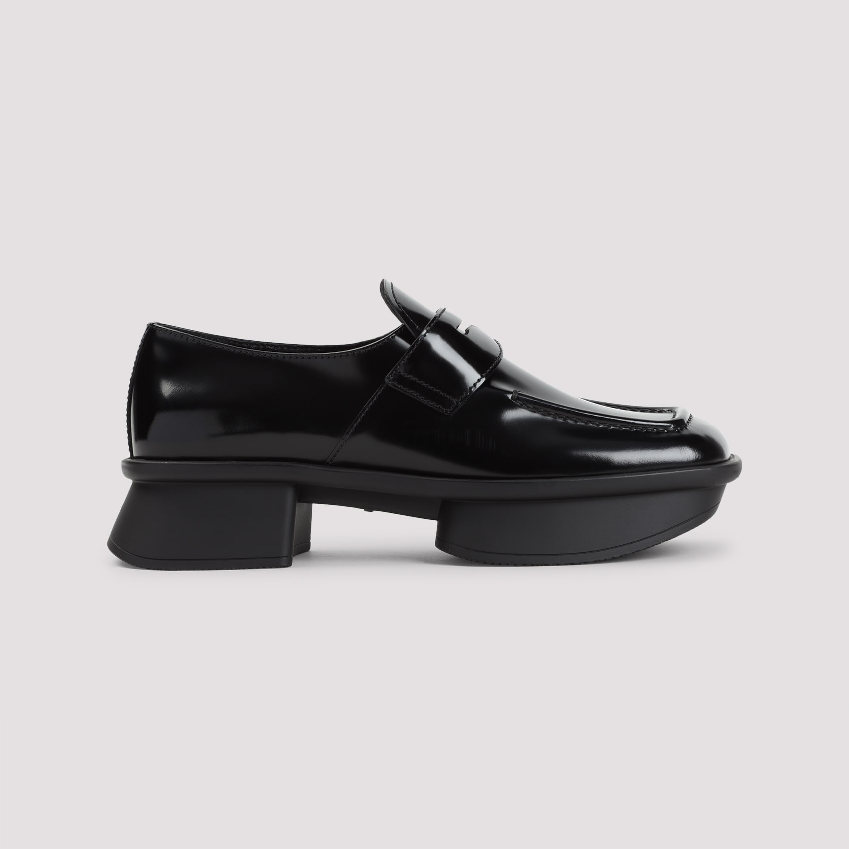 ローファー・オックスフォード PRADA  EQUAL LOAFERS Prada Equal Loafers | italist