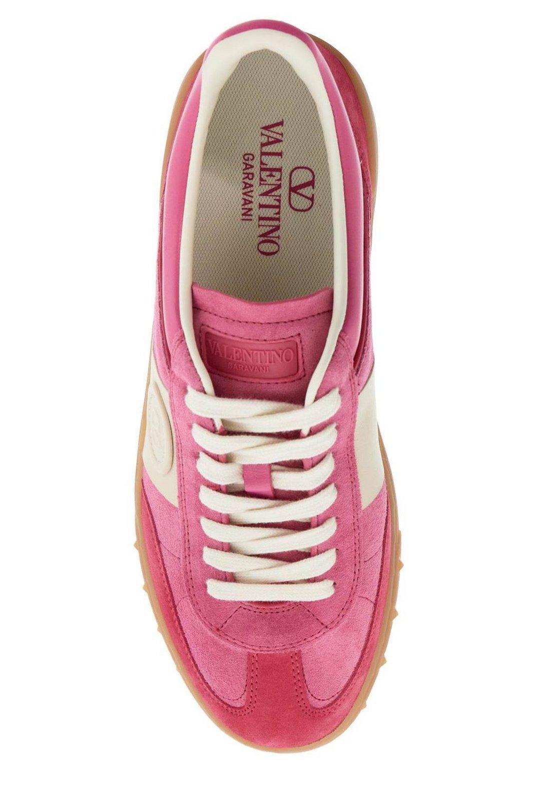 Valentino Garavani Sneakers | italist