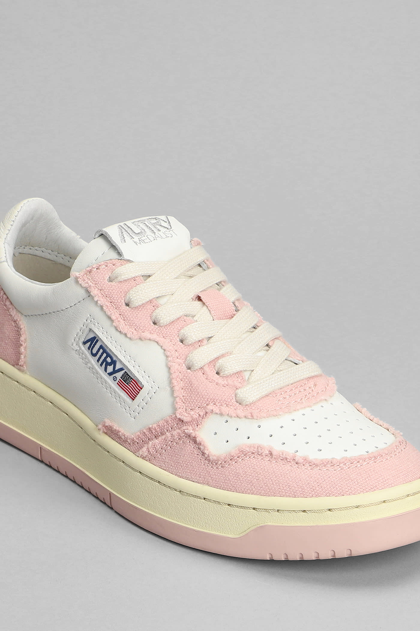 シューズ・サンダルその他 AUTRY Women Shoes WWLWUT11 Pink AUTRY Sneakers Reelwind Low pink/burgundy | TheDoubleF