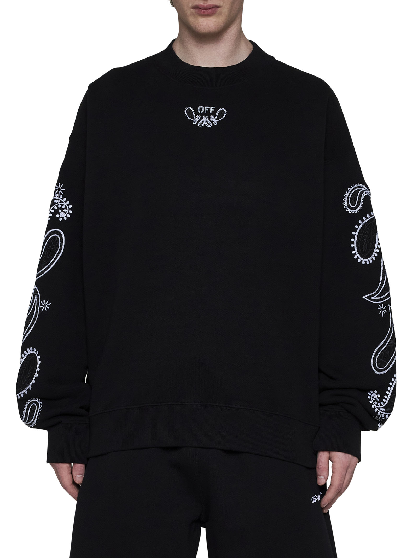 【関税込み】OFF-WHITE SKATE SWEATSHIRT WITH ARROW BANDANA Off-White Bandana Arrow Sweatshirt | Black | FARFETCH