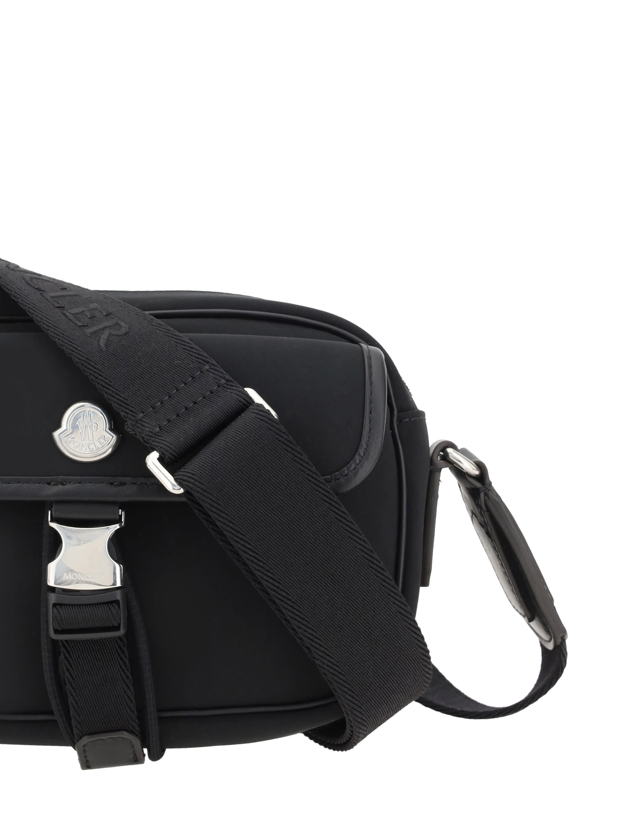 【送料&関税込】Moncler New Trick Shoulder Bag Moncler New Trick Shoulder Bag | italist