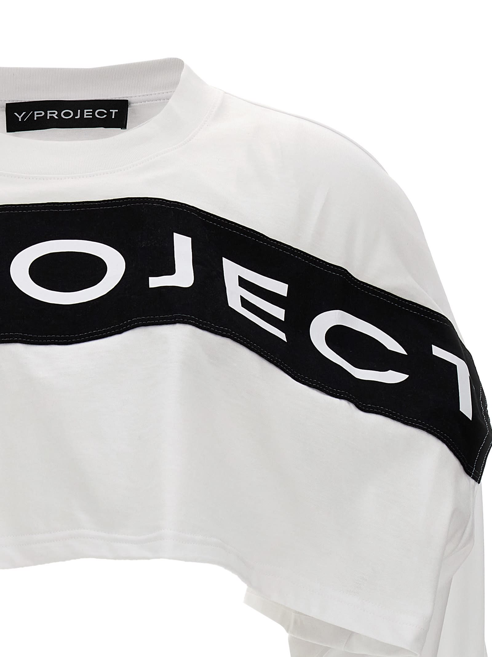 Tシャツ・カットソー Y/PROJECT Logo crop t-shirt White/Black 204TS013 Y/Project Logo Crop T-shirt | italist
