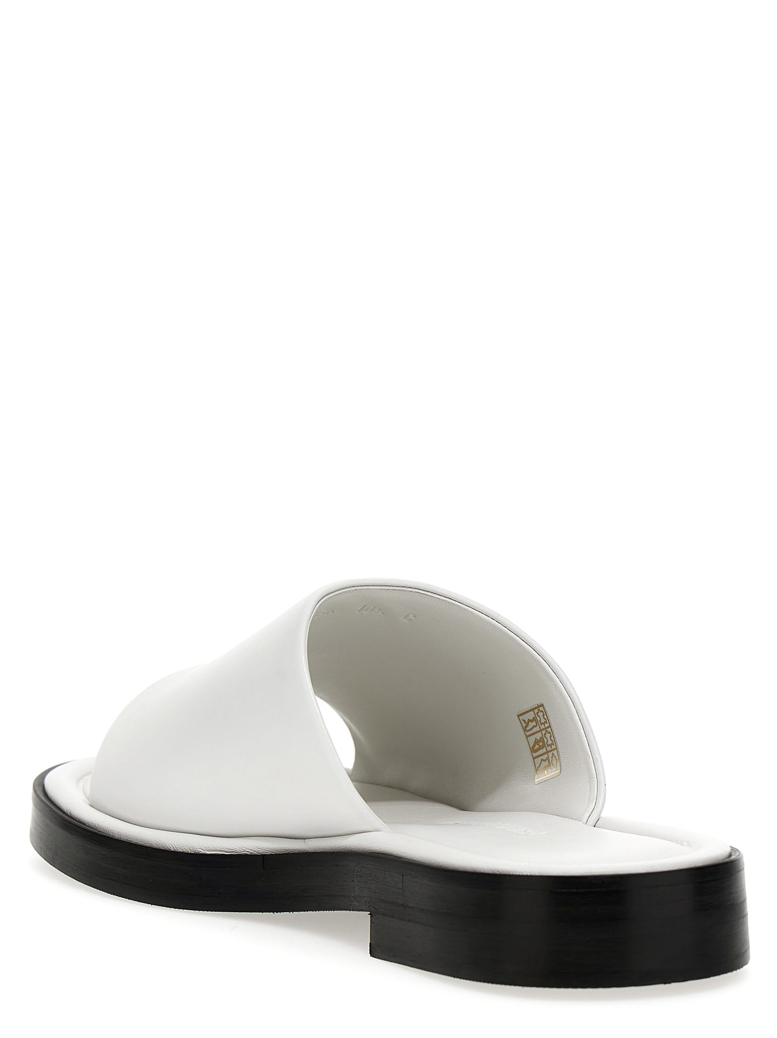 【関税込み】FERRAGAMO 'Giunone’ sandals FERRAGAMO Giunone leather slides | NET-A-PORTER