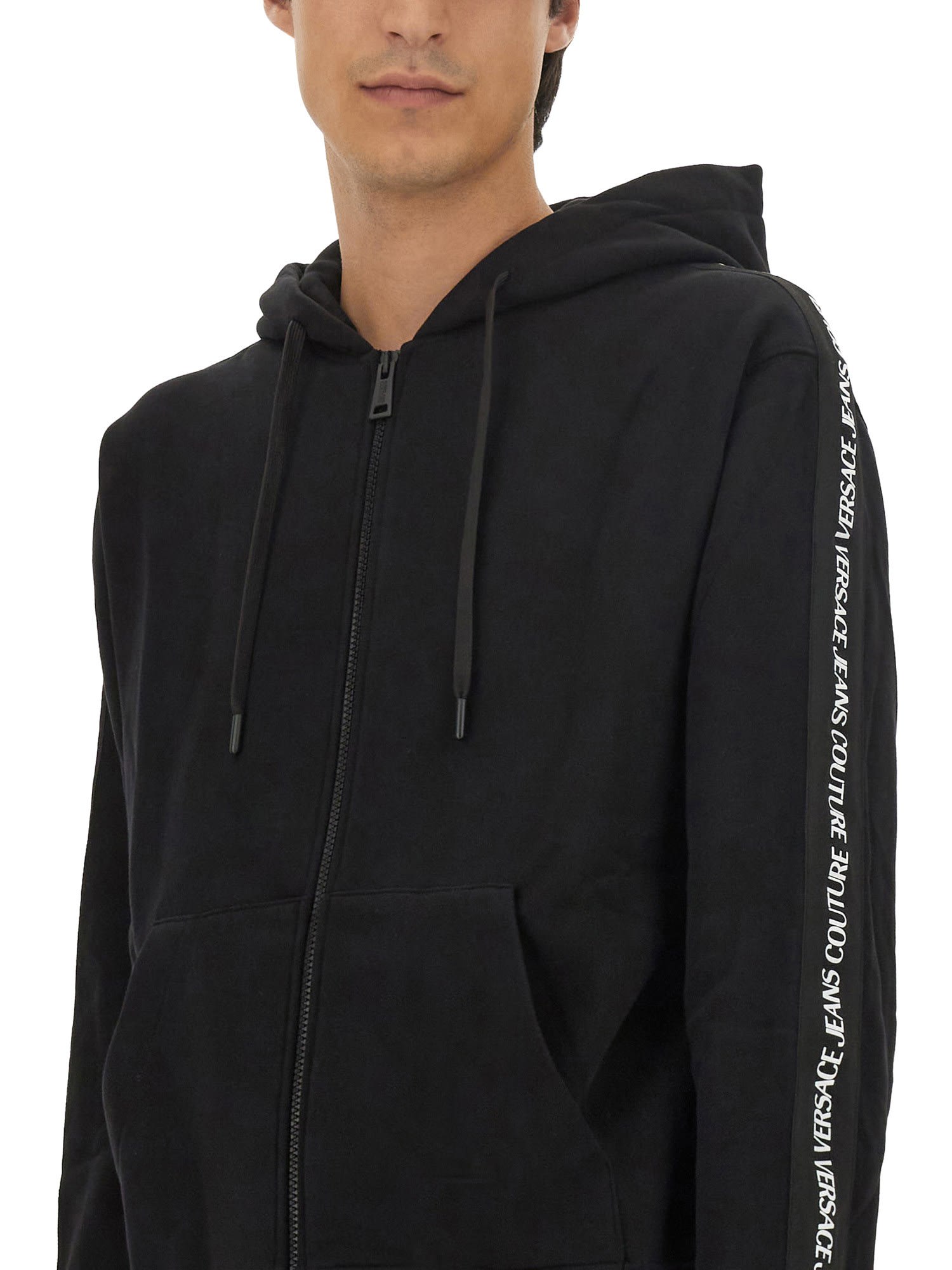 【関税込み】Versace Jeans Couture フーディ & ジップアップ Versace Jeans Couture Zip-up Hoodie | italist