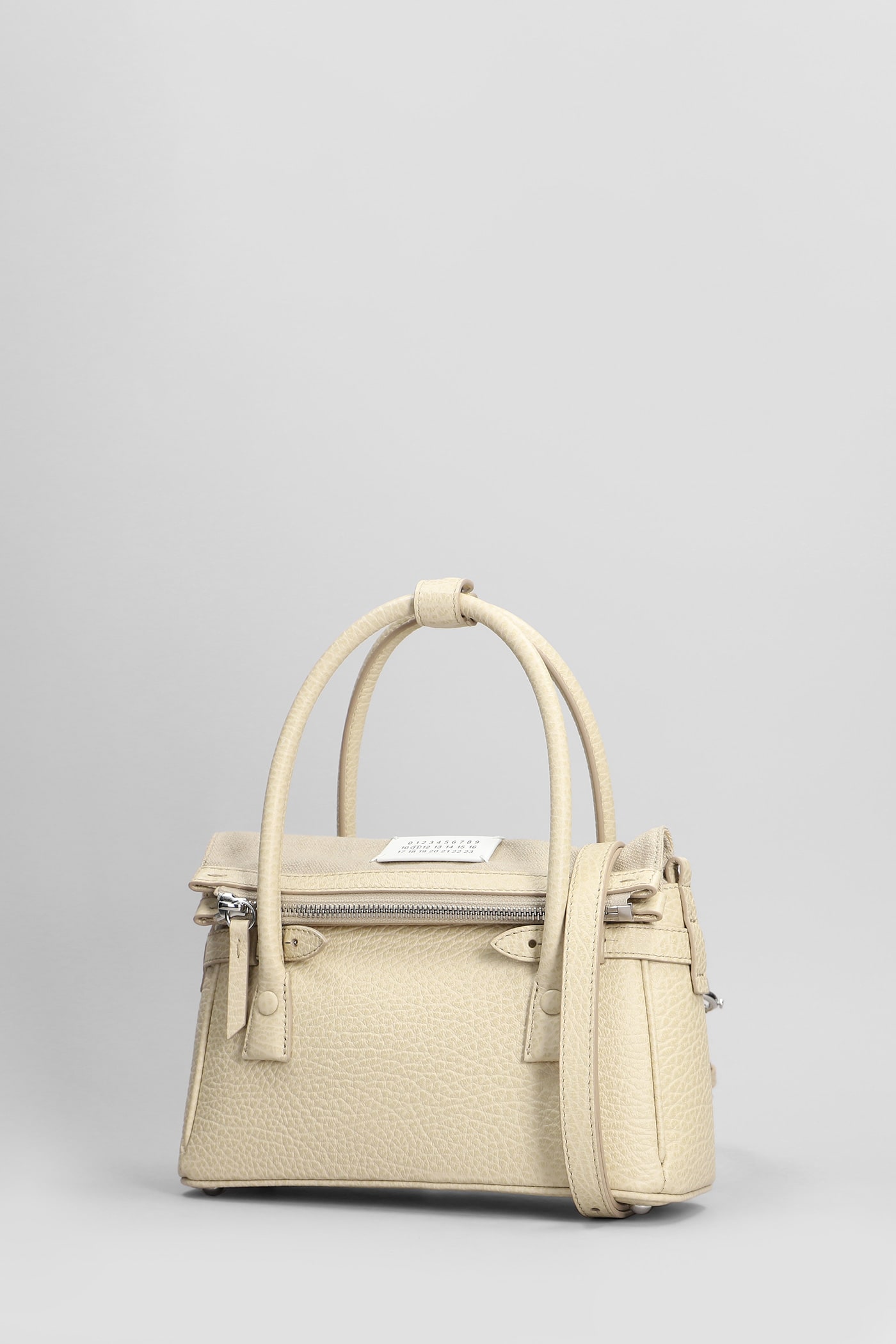 【送料&関税込】Maison Margiela 5ac East West Cream Leather Maison Margiela '5ac East West' Cream Leather Bag | italist