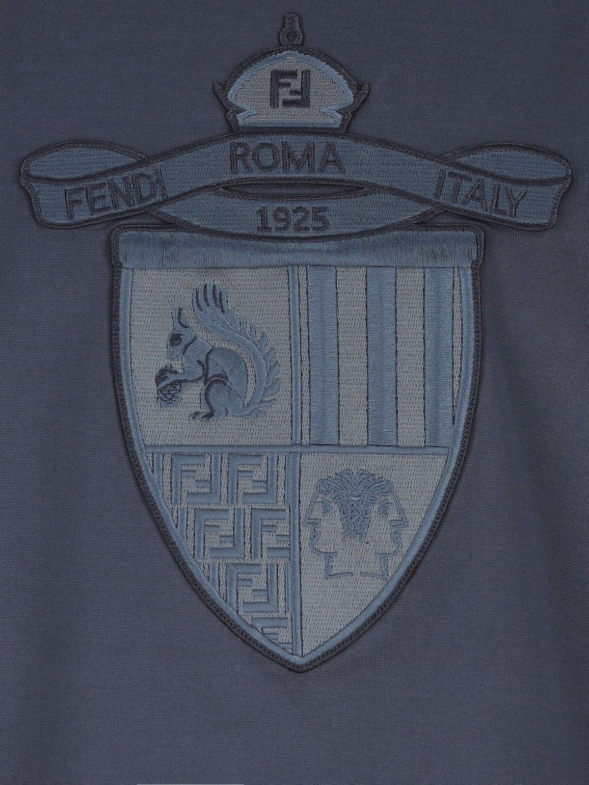 【送料&関税込】Fendi Crest Embroidered Crewneck T-shirt Fendi Crest Embroidered Crewneck T-Shirt – Cettire