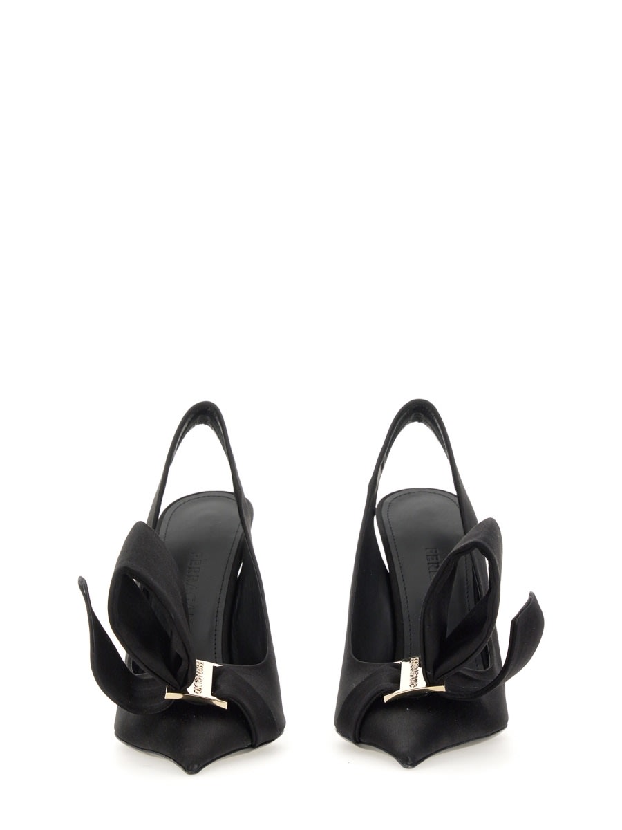 サンダル・ミュール FERRAGAMO SANDAL WITH ASYMMETRICAL BOW (763016_01F796NERO) Ferragamo Sandal With Asymmetrical Bow | italist