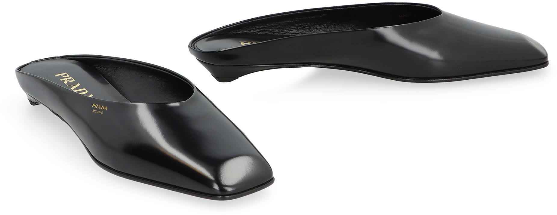 お買い得！！★PRADA / プラダ ★ Slippers Prada logo-embellished Flip Flops | Blue | FARFETCH