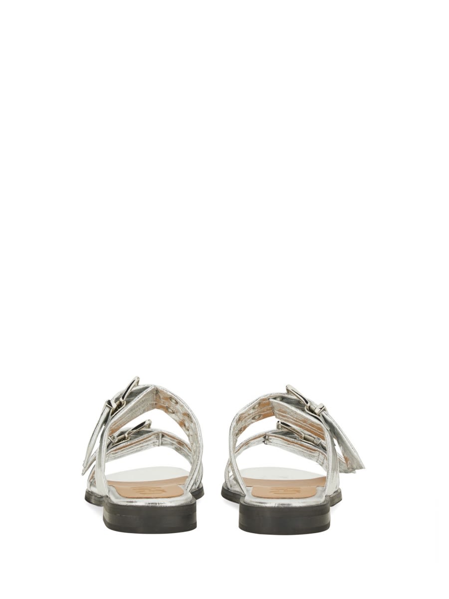 サンダル・ミュール Ganni SS25 SANDALO CON FIBBIA (S2666 018) Silver Silver Metallic Feminine Buckle Two-Strap Sandals
