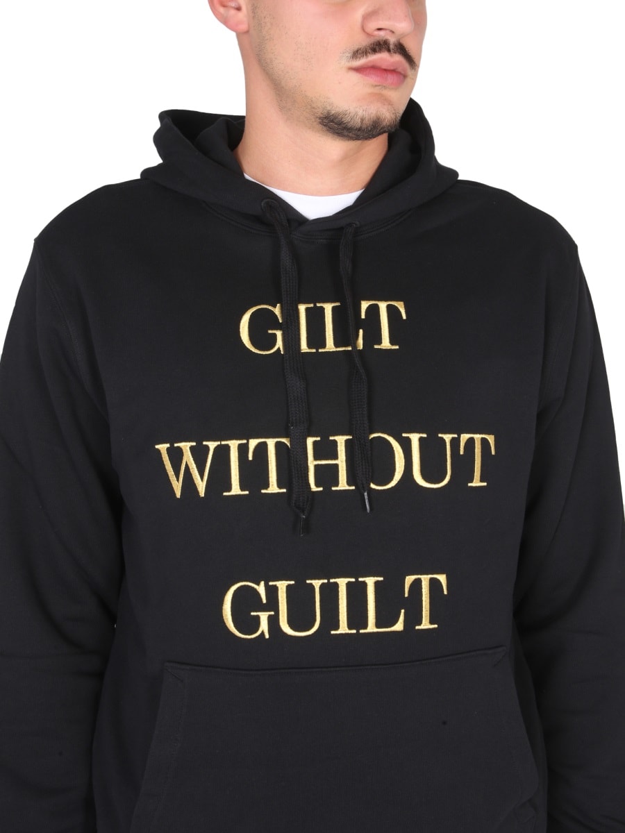 パーカー・フーディ Moschino \"GUILT WITHOUT GUILT\" SWEATSHIRT (17887228_6555) Moschino 