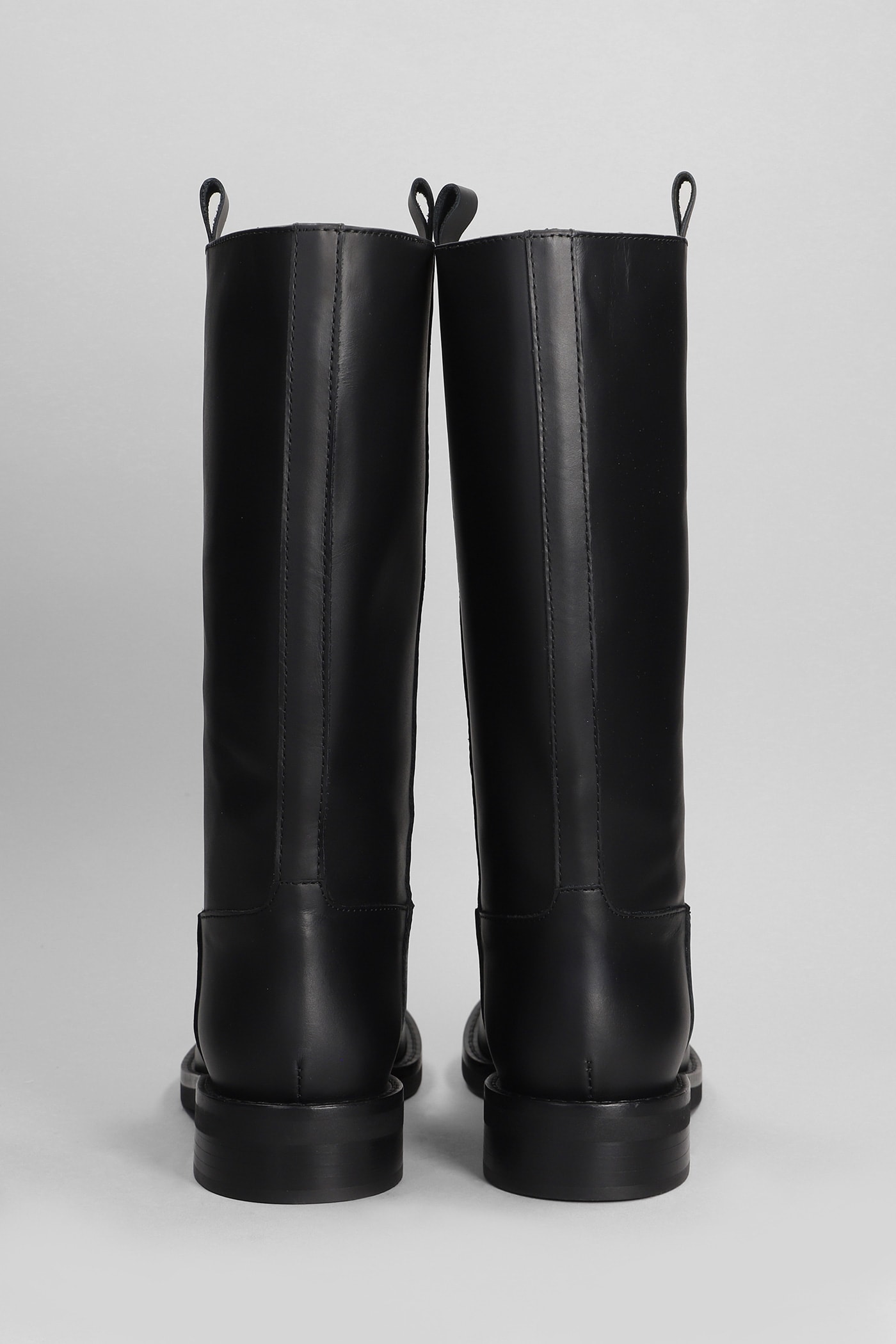 【関税込み】Via Roma 15 Ankle boots Via Roma 15 Low Heels Ankle Boots In Black Leather | italist