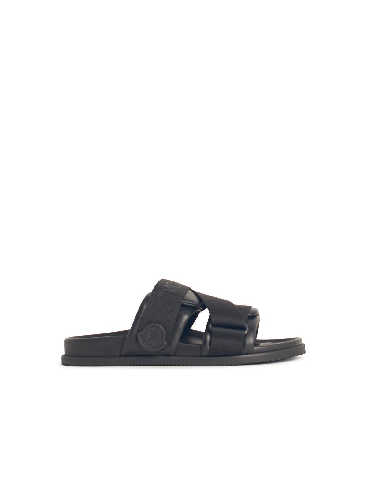 【関税＆送料込み】Moncler Black Leather Blend Sandals Moncler Bell Leather Slides | Black | FARFETCH