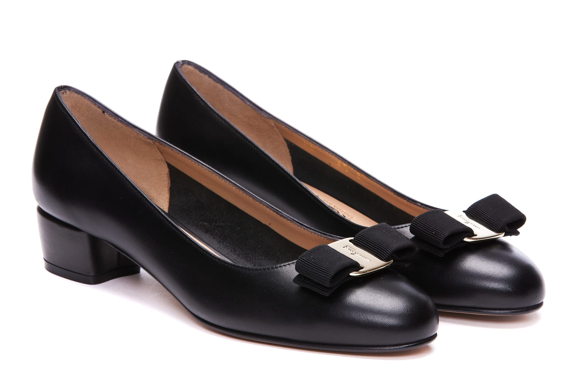 【関税&送料込】Ferragamo Decollete Vara In Leather Ferragamo Vara Decollete' | italist
