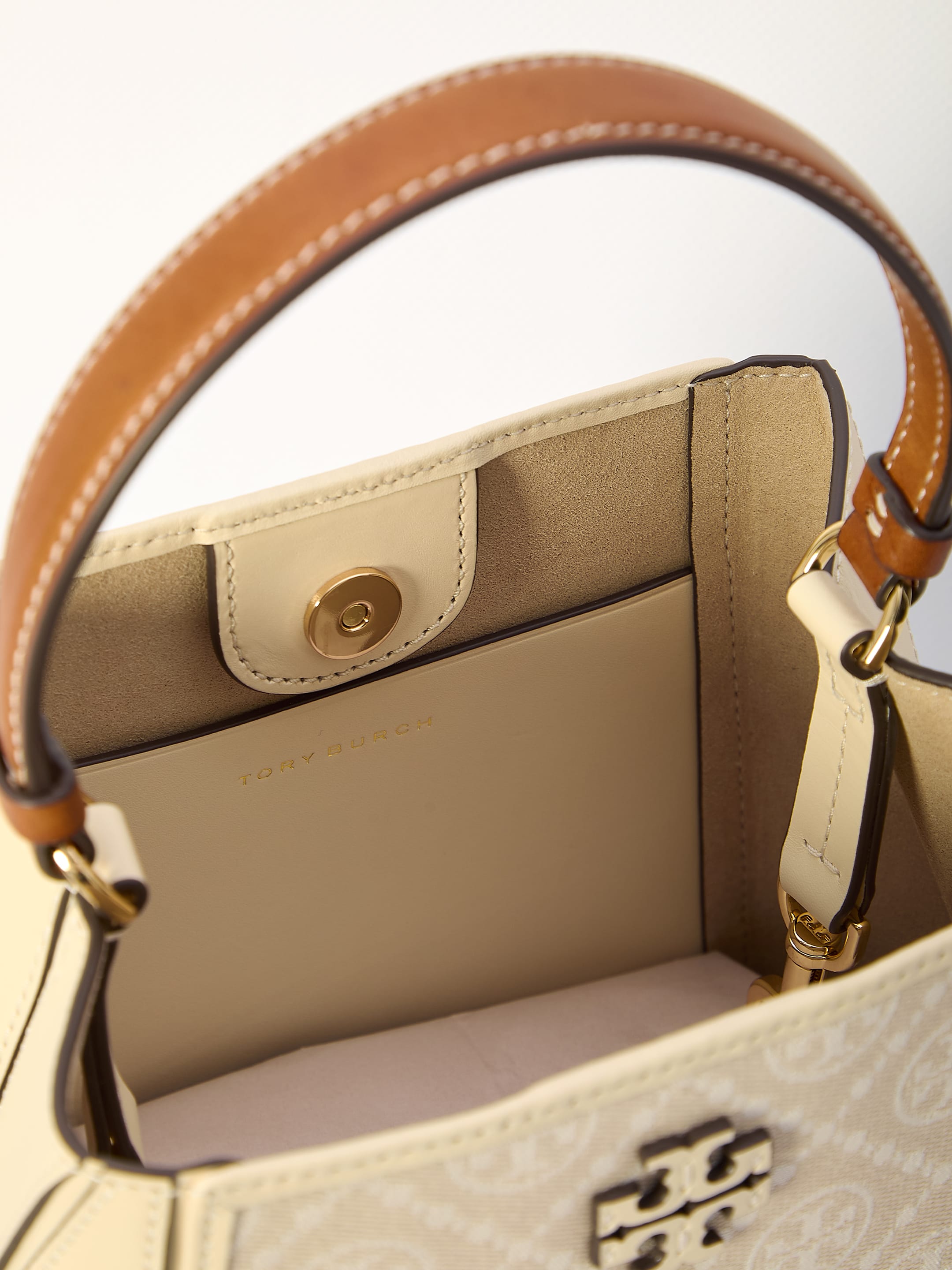 Tory Burch Mcgraw T Monogram Small Bucket Bag | italist