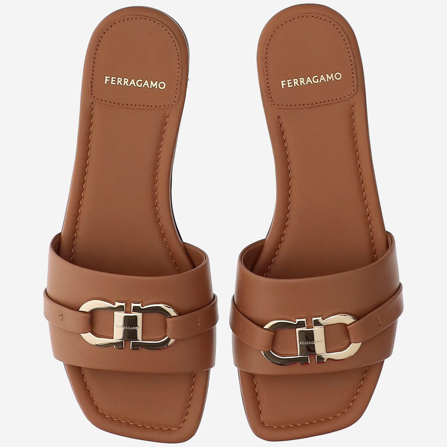 サンダル・ミュール Ferragamo Leather Flat Sandals With Logo Ferragamo Leather Flat Sandals With Logo | italist