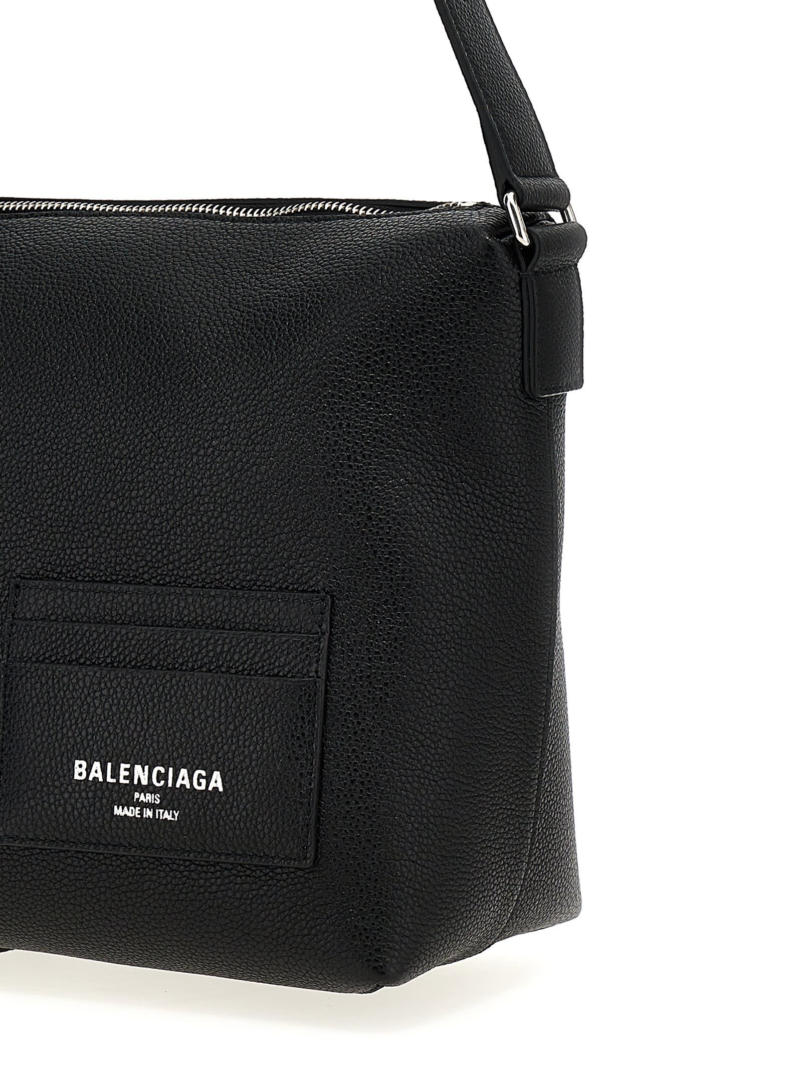 VIP【送料無料・関税込み】Balenciaga Credit Messenger S Bag Balenciaga Credit メッセンジャーバッグ L | ブラック