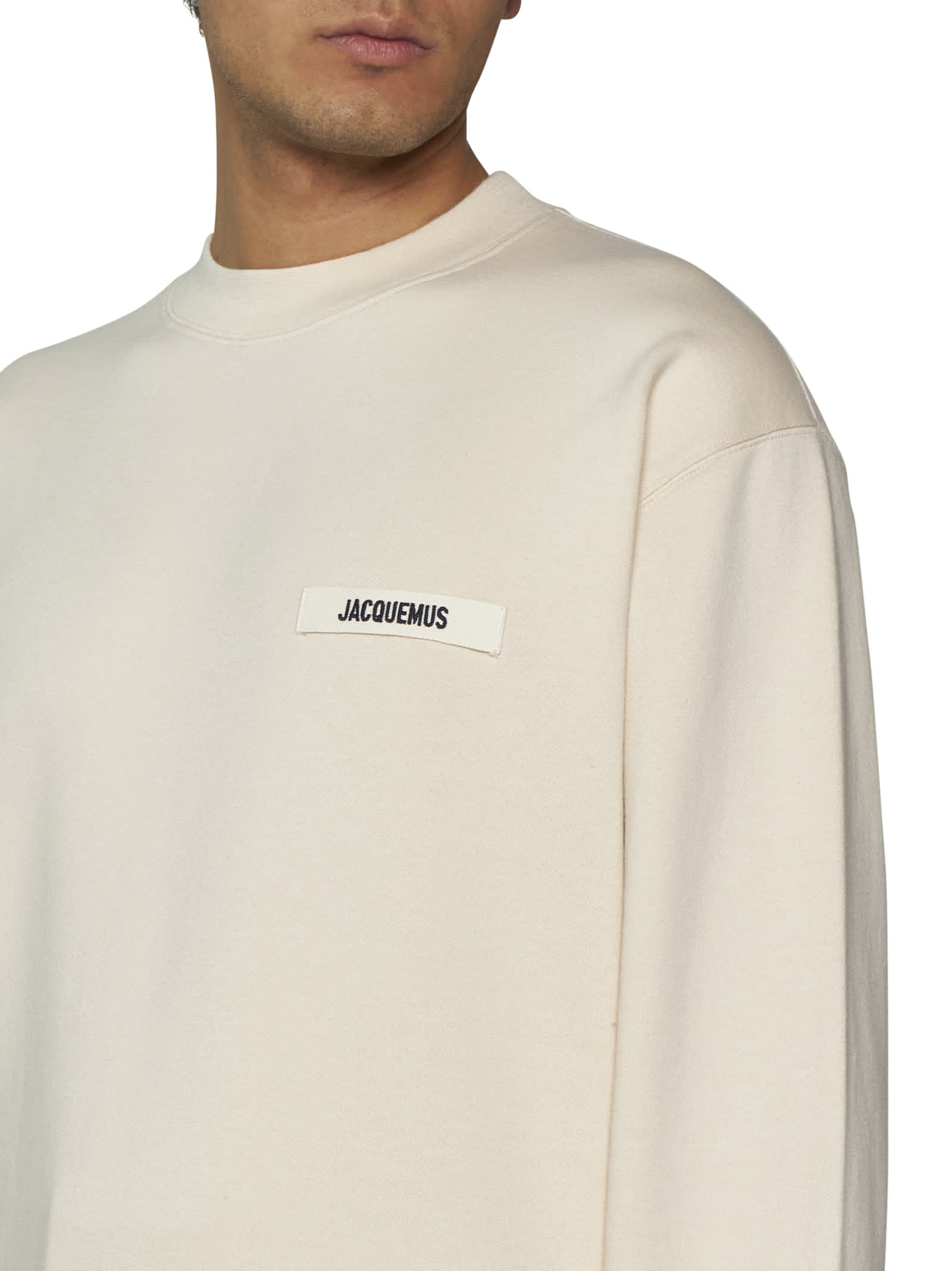 【送料&関税込】Jacquemus Logo Patch Crewneck Sweatshirt Jacquemus Logo Patch Crewneck Sweatshirt | italist