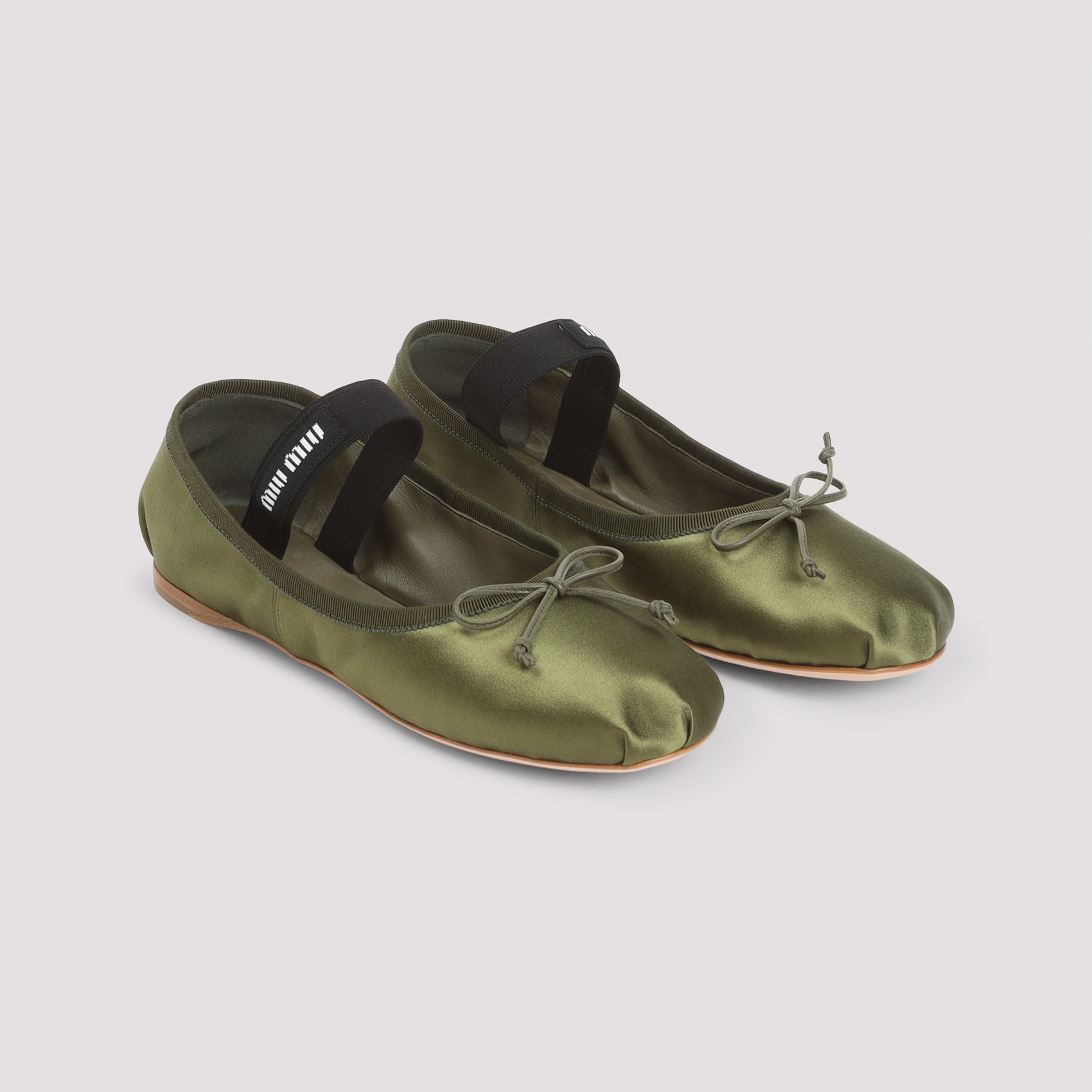 バレエシューズ MiuMiu Army green satin ballerinas Miu Miu Olive green silk satin ballerina | TheDoubleF