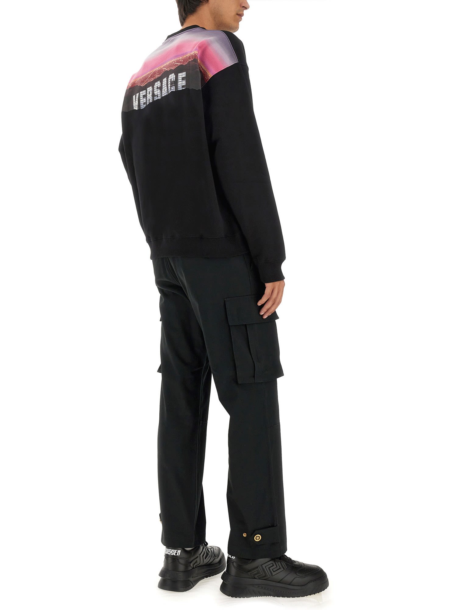 【送料&関税込】Versace Hills Sweatshirt Versace Versace Hills Cotton Sweatshirt | Black | FARFETCH