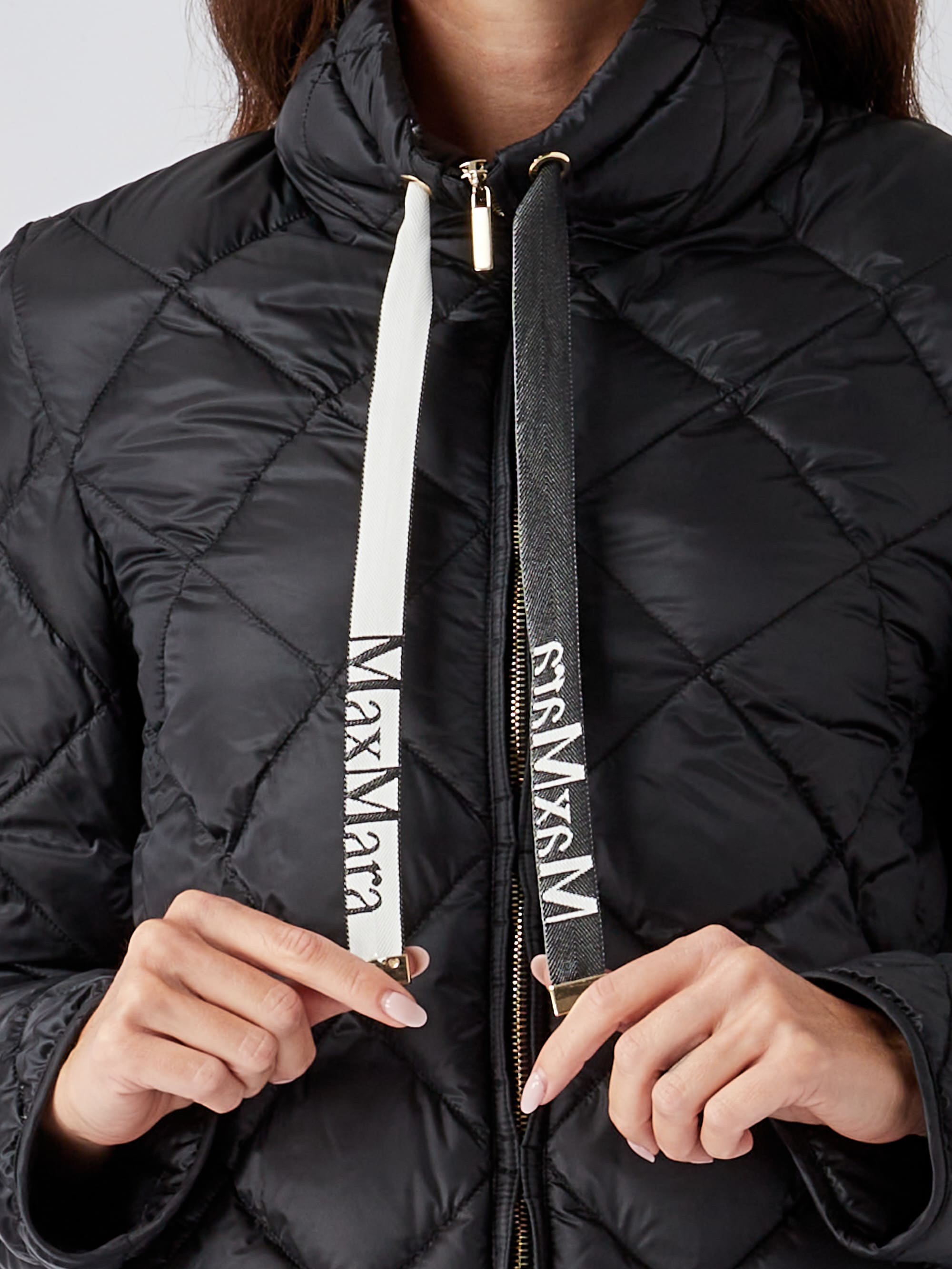 Moncler oulx hooded online jacket