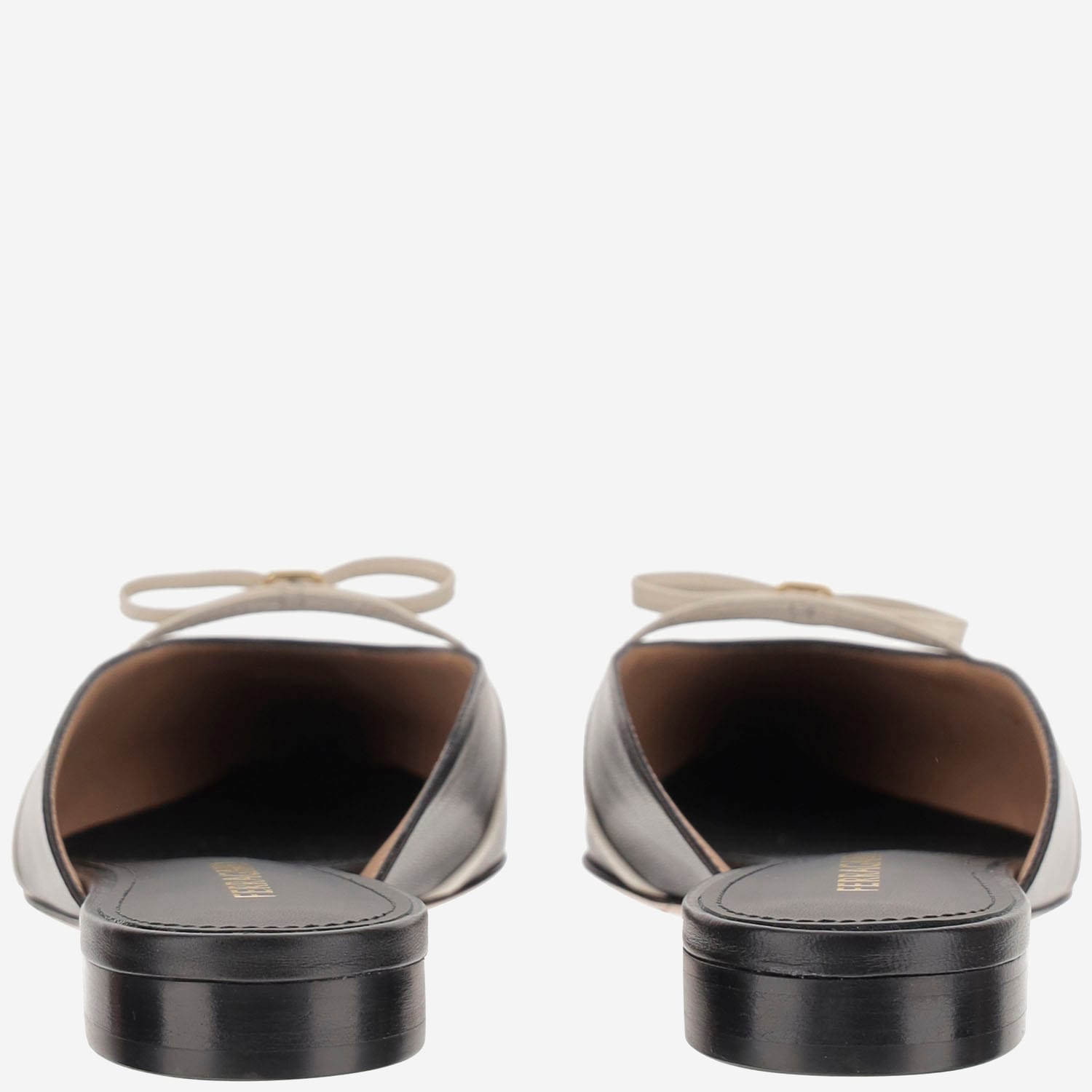 サンダル・ミュール FERRAGAMO Leather Mules With Bow Ferragamo Leather Mules With Bow | italist