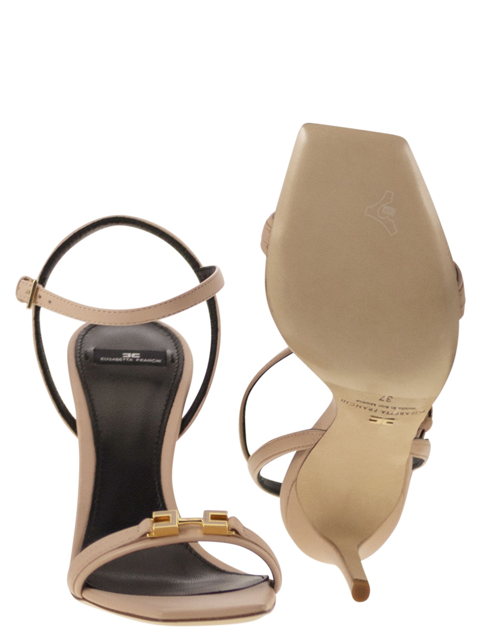 サンダル・ミュール ELISABETTA FRANCHI Nappa leather sandal with enamelled horse Elisabetta Franchi Nappa Leather Sandal With Enamelled