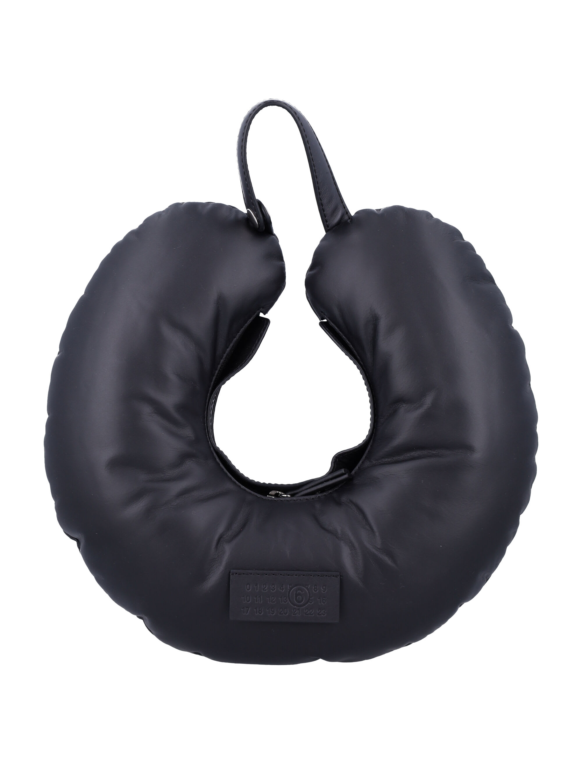 早い者勝ち【Maison Margiela】MM6 トラベル ピロー バッグ 飛行機で使うあのグッズ!?〈MM6 Maison Margiela〉のバッグ