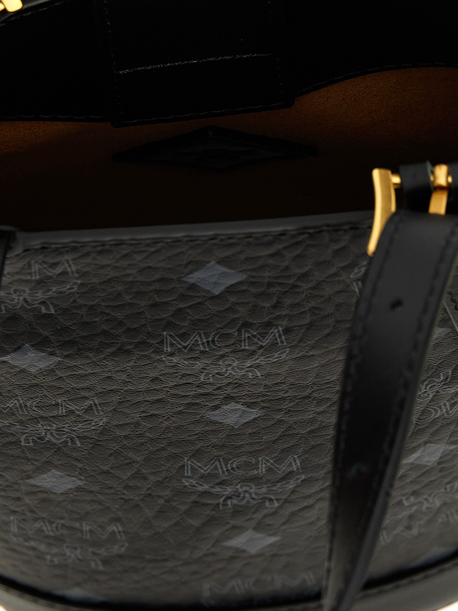 【関税込み】MCM Arena VI' handbag MCM 'arena Vi' Handbag | italist