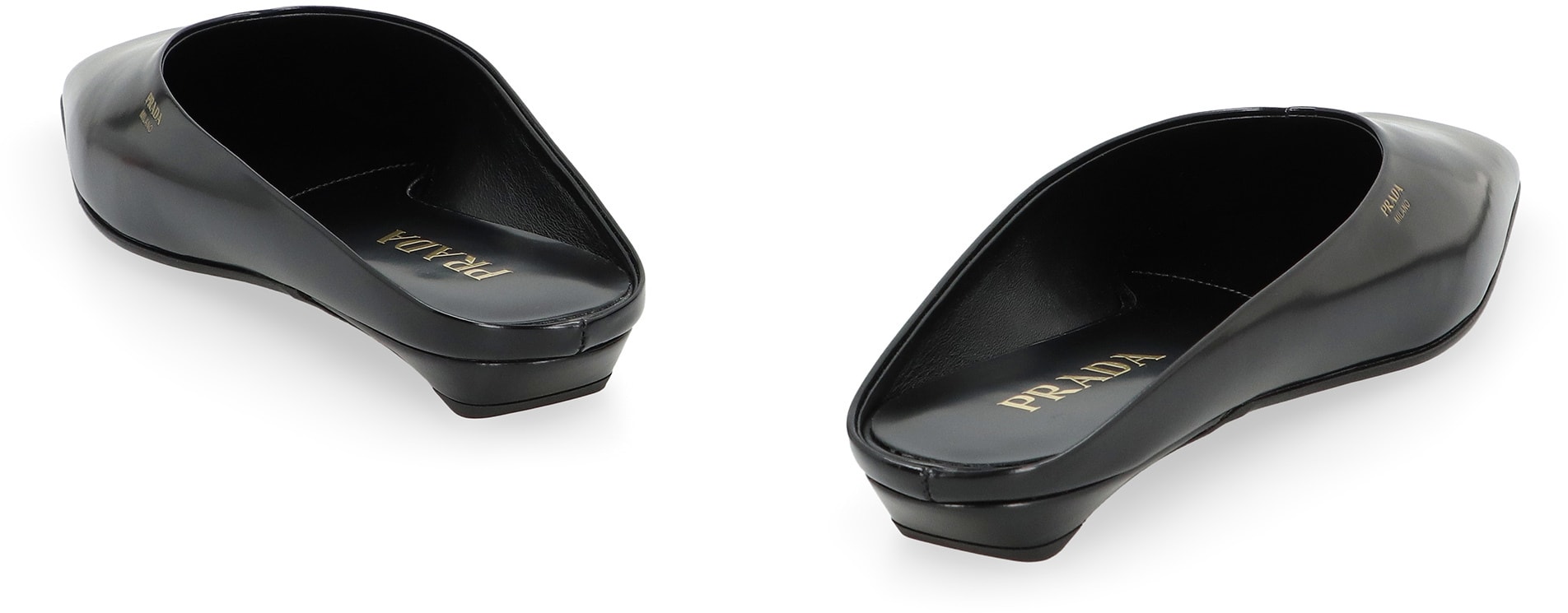 お買い得！！★PRADA / プラダ ★ Slippers Prada logo-embellished Flip Flops | Blue | FARFETCH